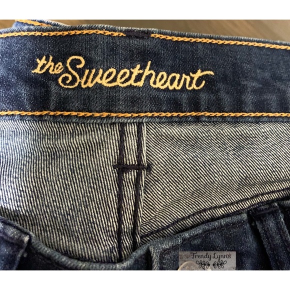 Old Navy• sweetheart style jeans - Picture 6 of 7